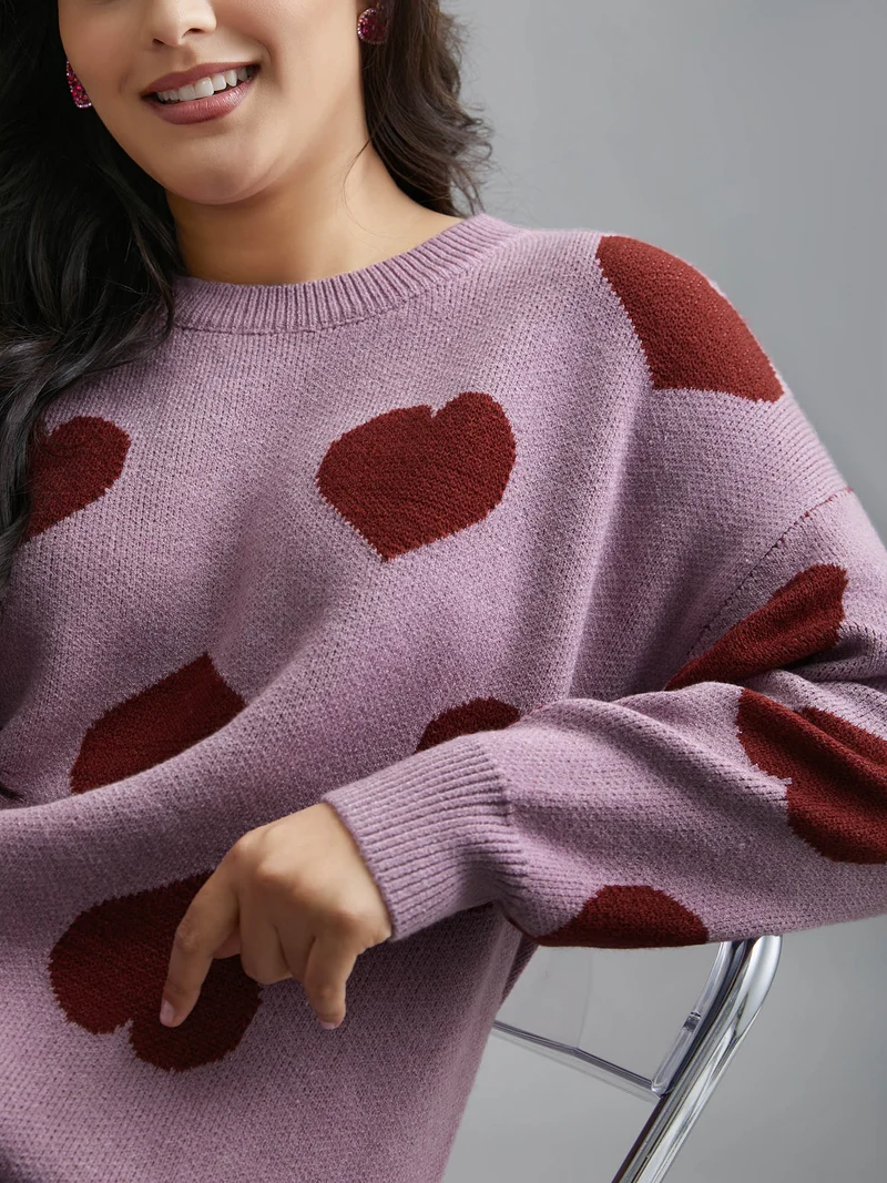 Round Neck Contrast Heart Jacquard Pullover