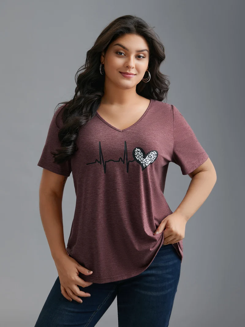 V Neck Heart Print T-Shirt
