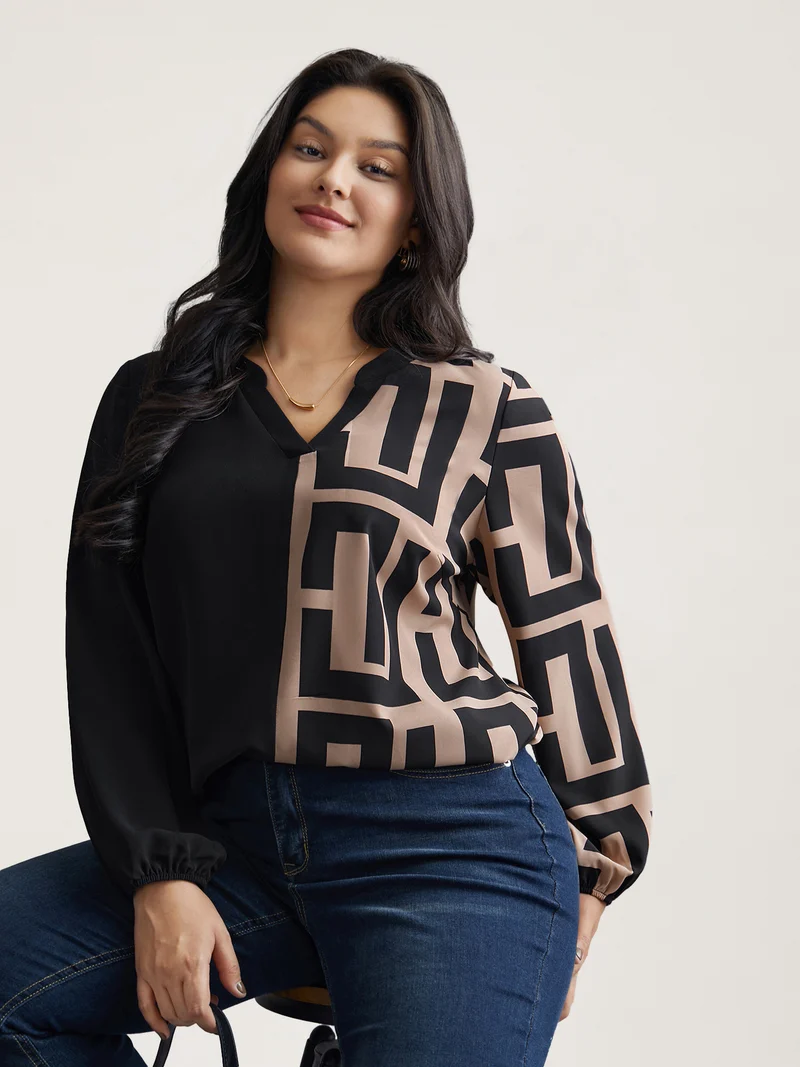 Notched Geometric Colorblock Contrast Blouse