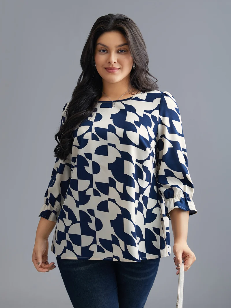 Round Neck Geometric Print Blouse