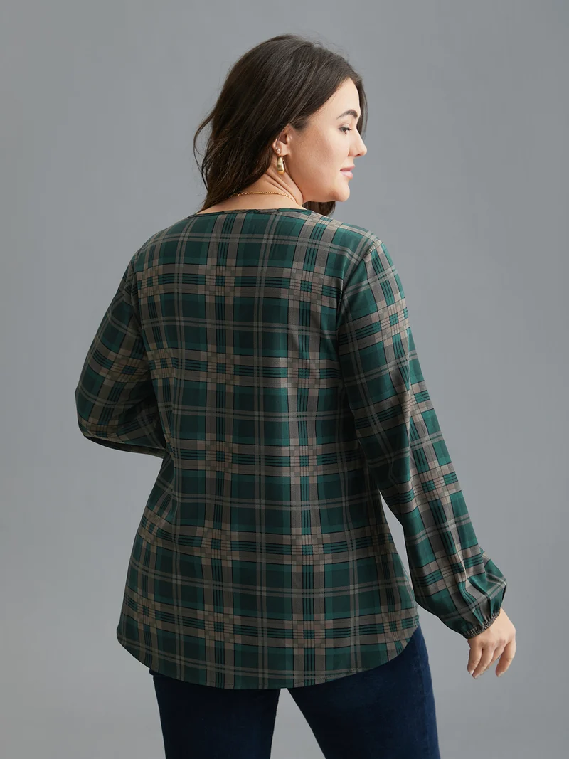 Plaid Pattern Chest Pocket Blouse