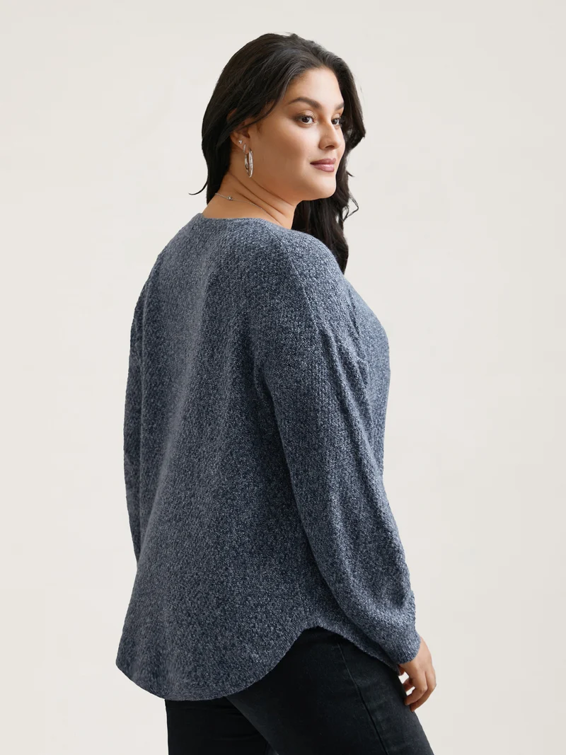Textured V-Neck Curved Hem Pullover