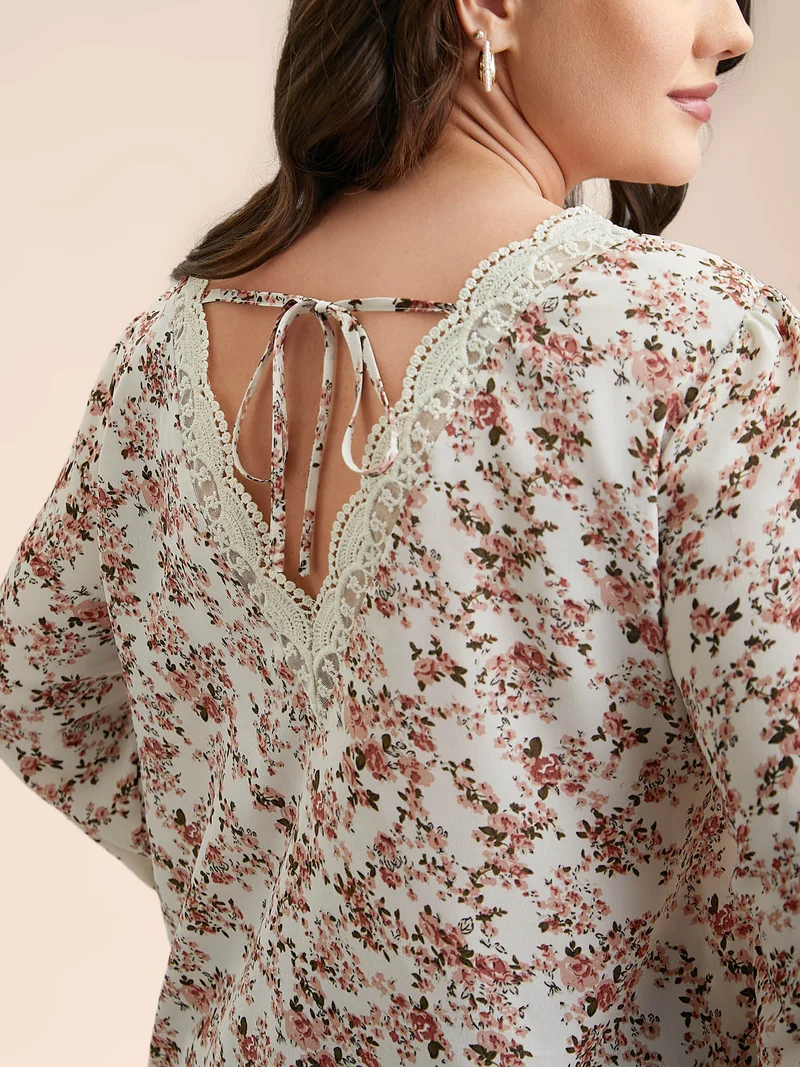 Back Lace Trim Ditsy Floral Print Blouse