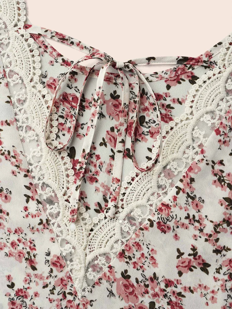 Back Lace Trim Ditsy Floral Print Blouse