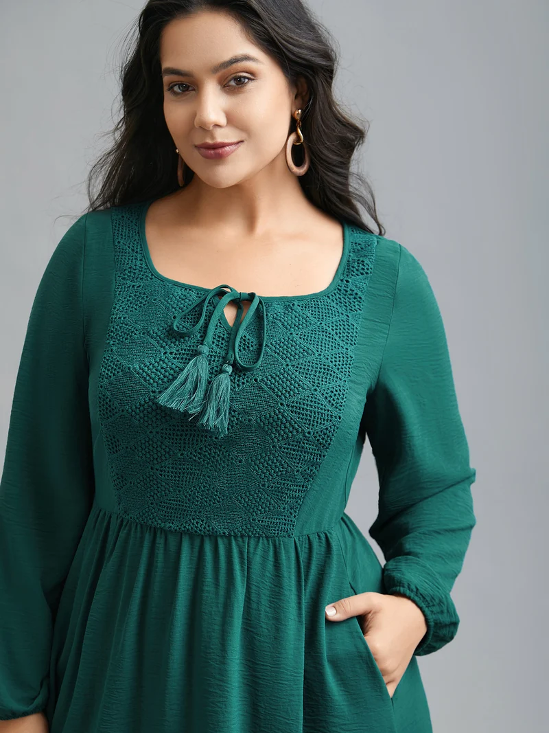 Lace Neck Detail Tassels Midi Dress