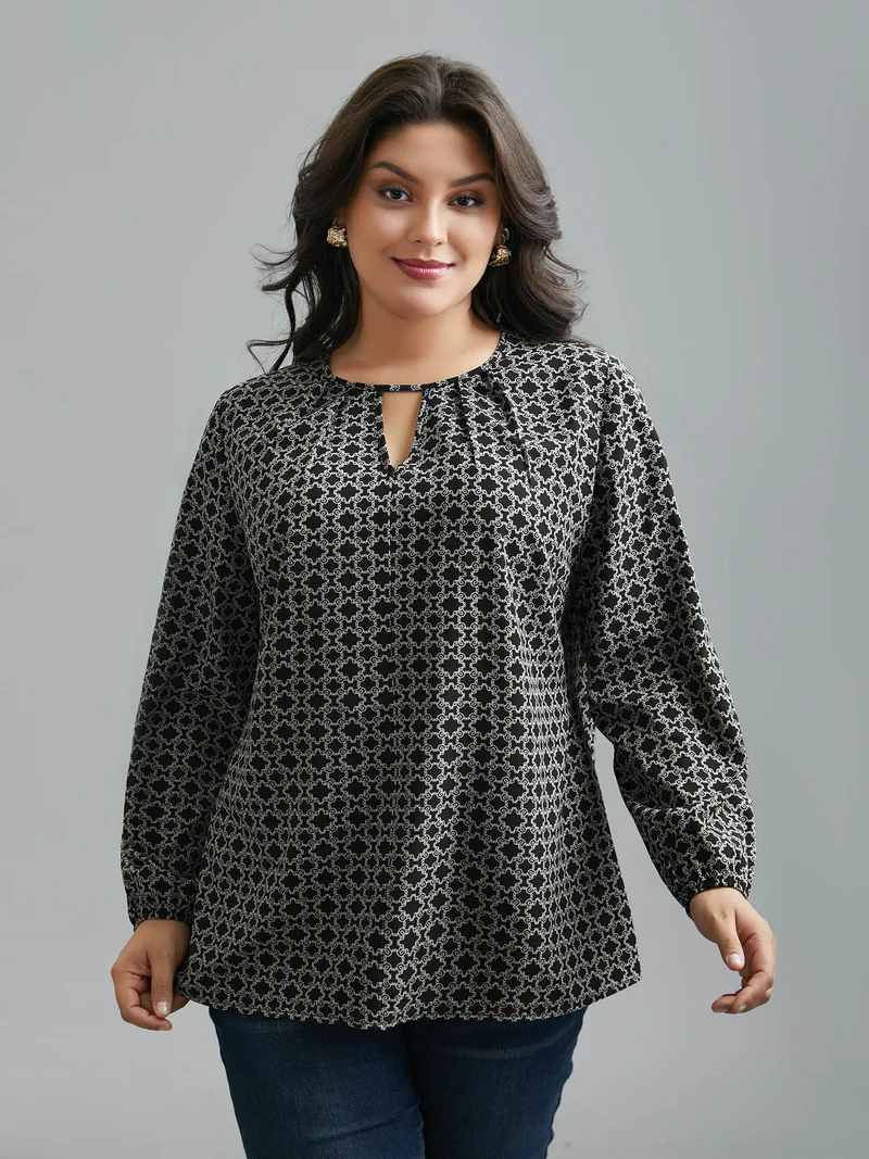 Geometric Print Plicated Detail Keyhole Blouse