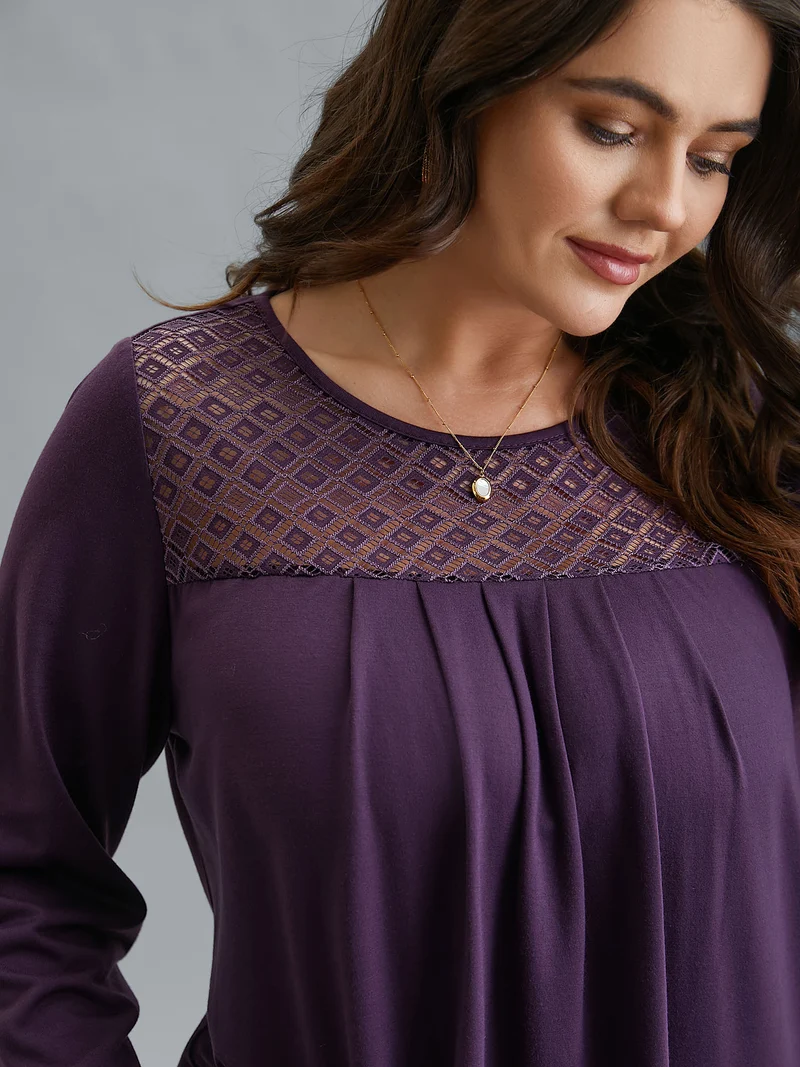 Crew Neck Lace Detail Pleated T-Shirt