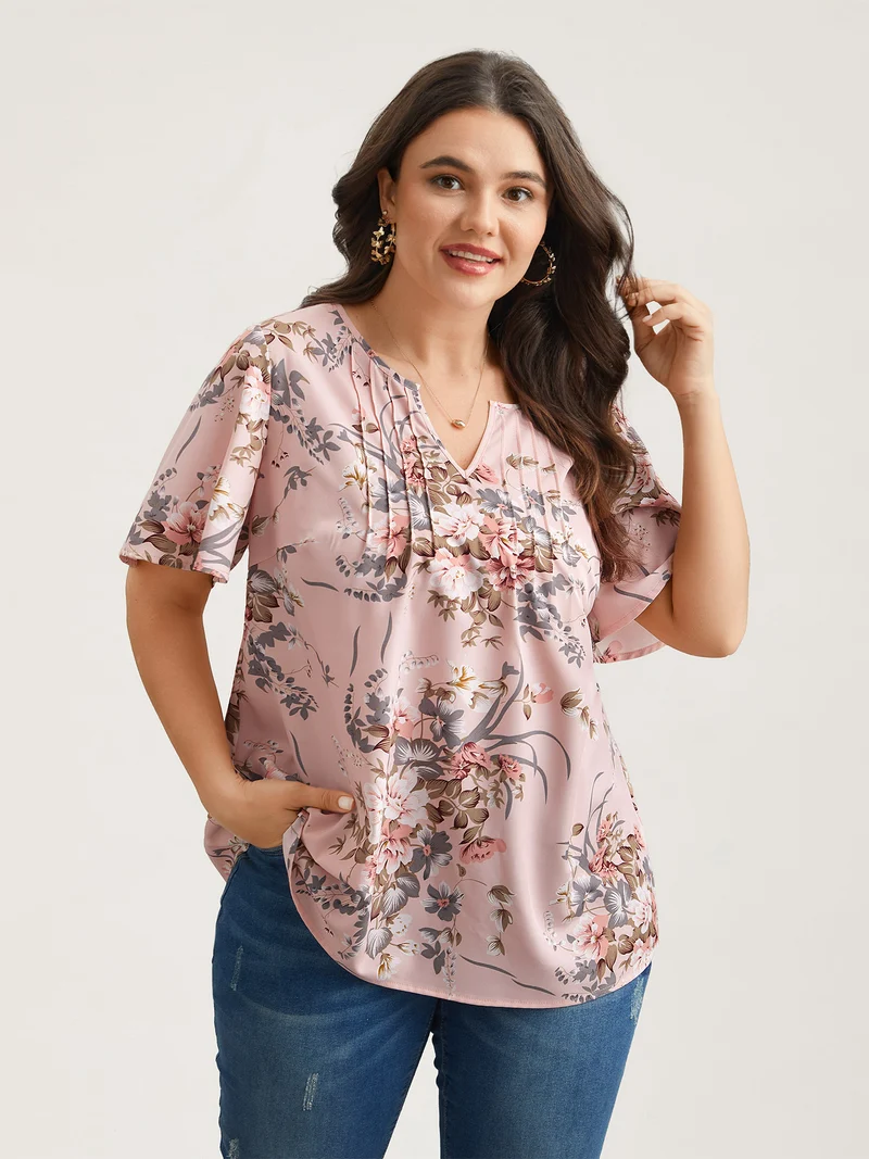 Spring Pattern Neck Cut-Out Pleated Shirt