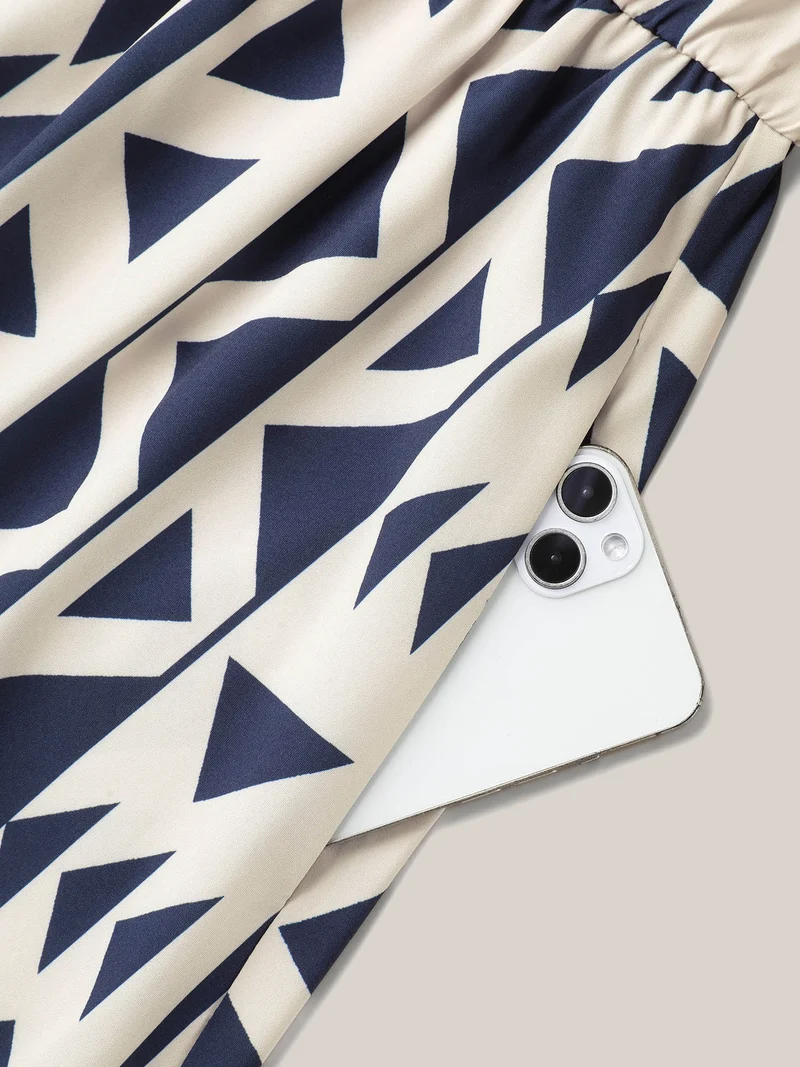 Geometric Print Stretchy Waist Pockets Maxi Dress