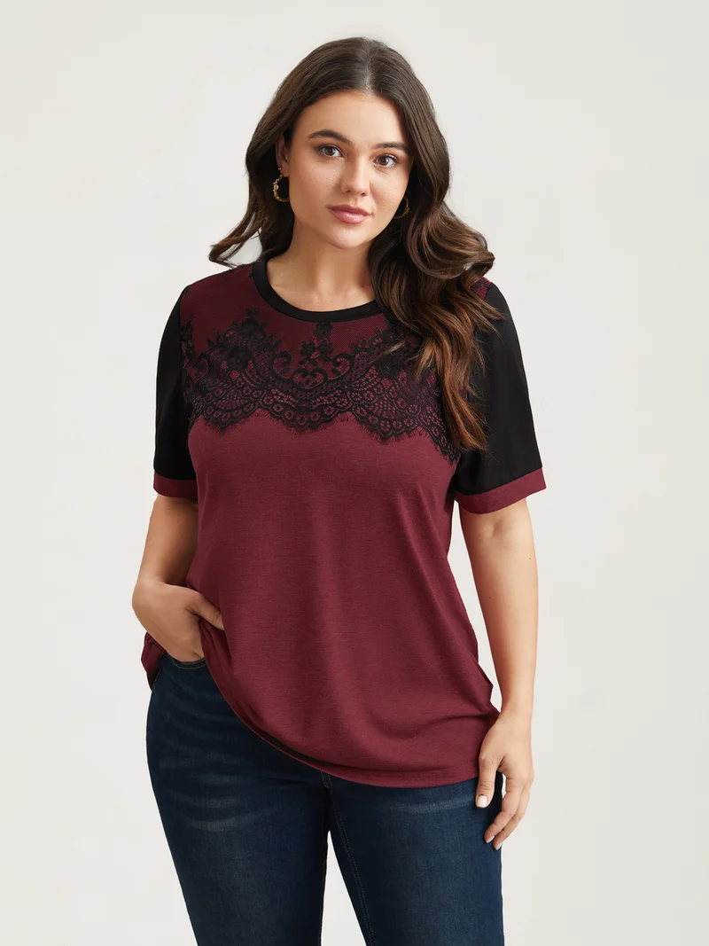 Stretchy Scalloped Lace Color Contrast T-Shirt