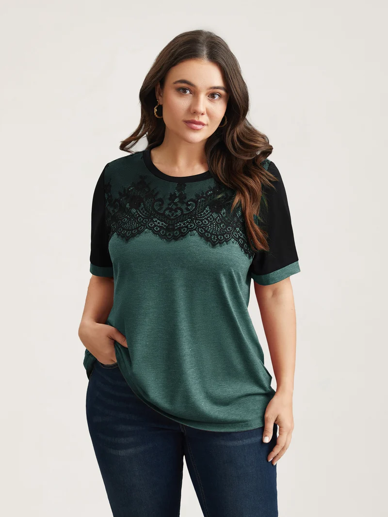 Stretchy Scalloped Lace Color Contrast T-Shirt