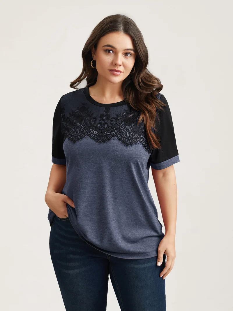Stretchy Scalloped Lace Color Contrast T-Shirt