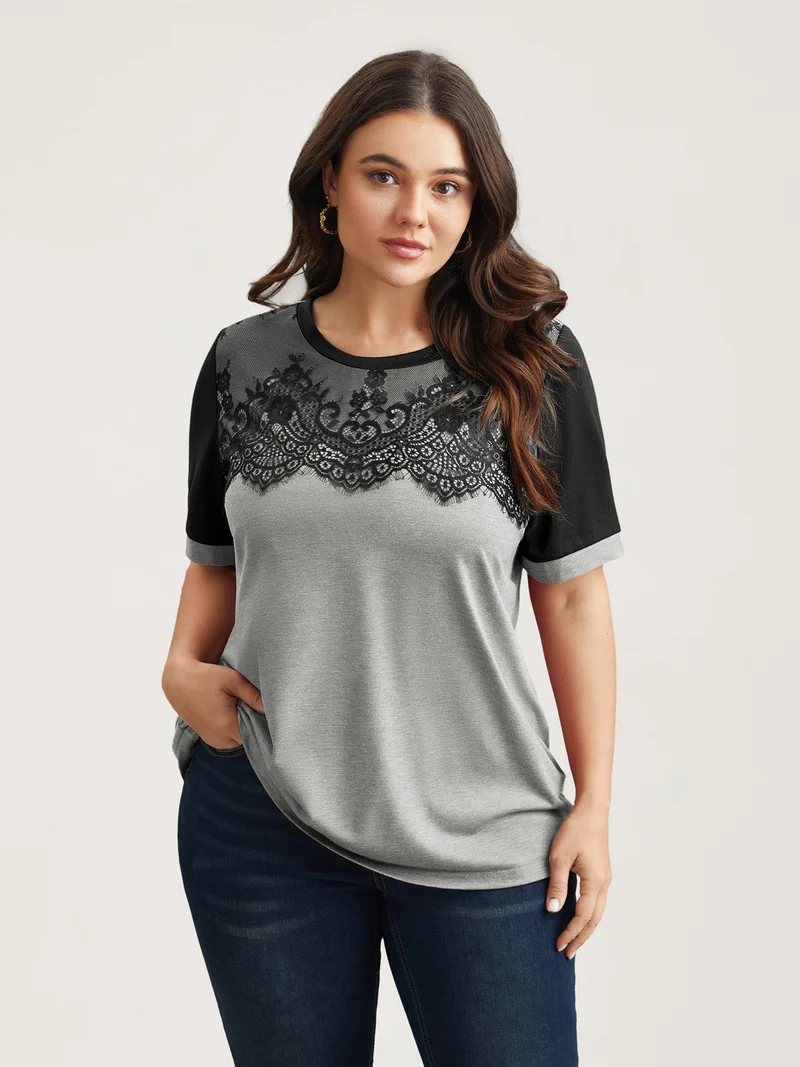 Stretchy Scalloped Lace Color Contrast T-Shirt