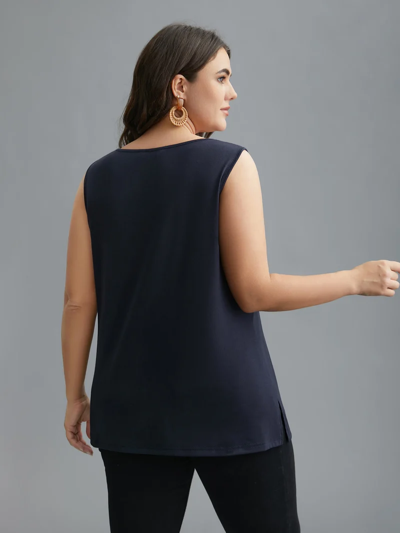 Geometric Printed Notched Collar Slim-Fit Tank Top