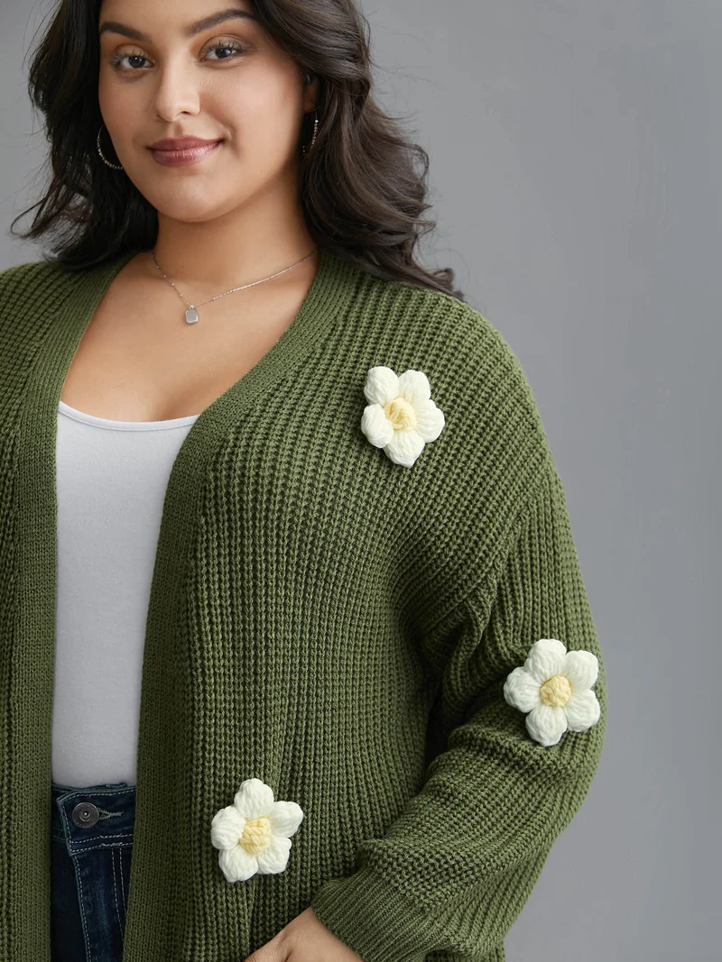 Floral Motifs V-Neck Pockets Knit Cardigan