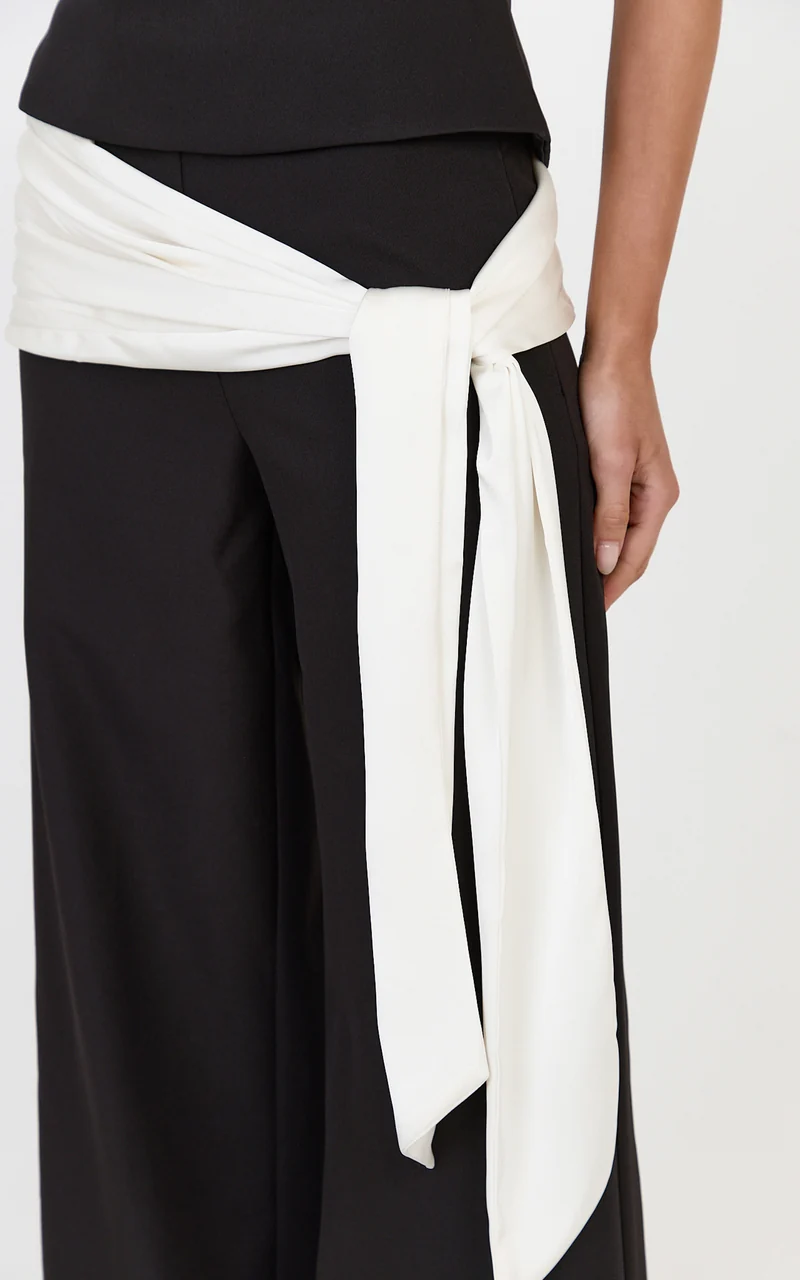 Talia Pants - Straight Leg Mid Rise Pants With Contrast Waist Tie in Black/Off White