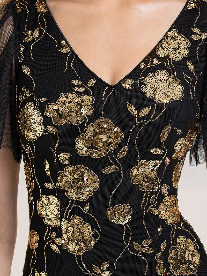 ever ORLA|Robe longue à manches courtes en sequins avec volants et décolleté en V