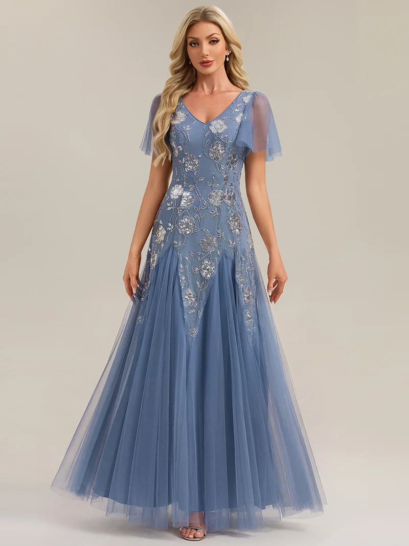 ever ORLA|Robe longue à manches courtes en sequins avec volants et décolleté en V