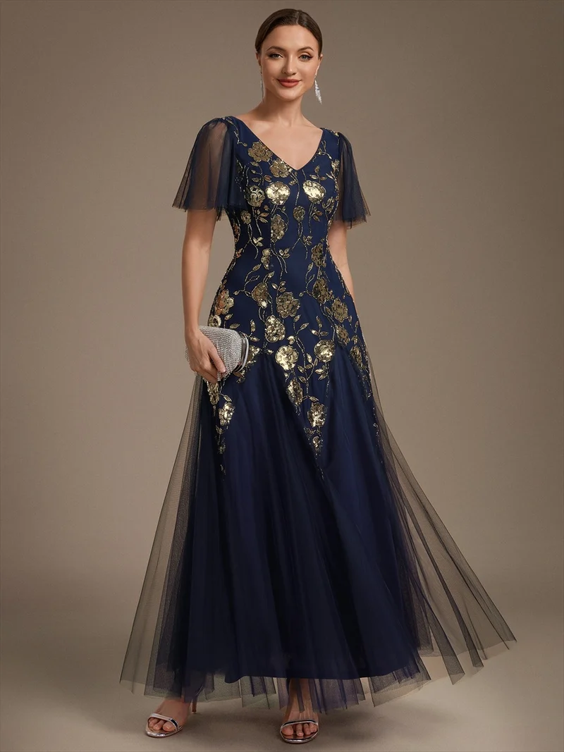 ever ORLA|Robe longue à manches courtes en sequins avec volants et décolleté en V