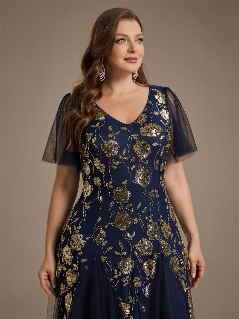 ever ORLA|Robe longue à manches courtes en sequins avec volants et décolleté en V