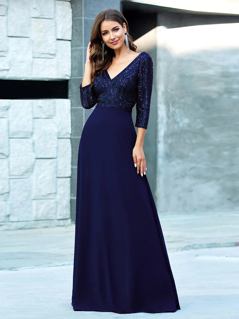 ever IRIS|Robe de soirée chic à manches mi-longues en V avec une coupe évasée et longueur au sol ornée de patchwork en sequins