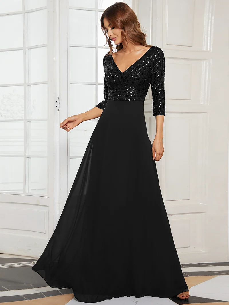 ever IRIS|Robe de soirée chic à manches mi-longues en V avec une coupe évasée et longueur au sol ornée de patchwork en sequins