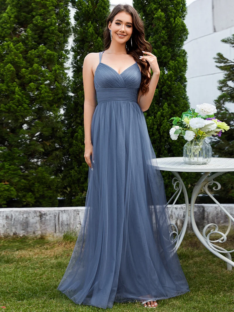 Robe longue sans manches à décolleté en V profond avec plissé et finition en dentelle à frange Robe de demoiselle d'honneur