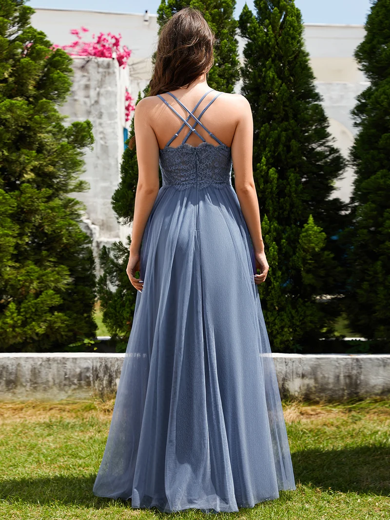 Robe longue sans manches à décolleté en V profond avec plissé et finition en dentelle à frange Robe de demoiselle d'honneur