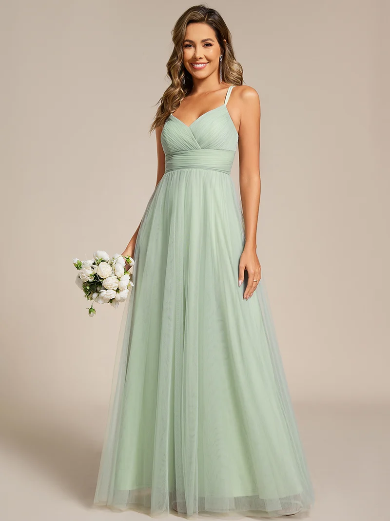 Robe longue sans manches à décolleté en V profond avec plissé et finition en dentelle à frange Robe de demoiselle d'honneur