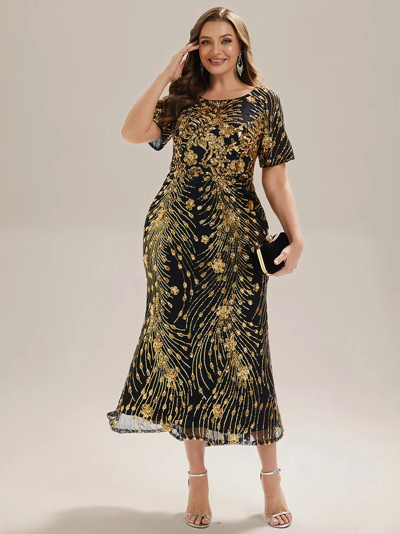 Robe de soirée chic sans bretelles en stretch haut avec détail froncé et col rond longueur midi