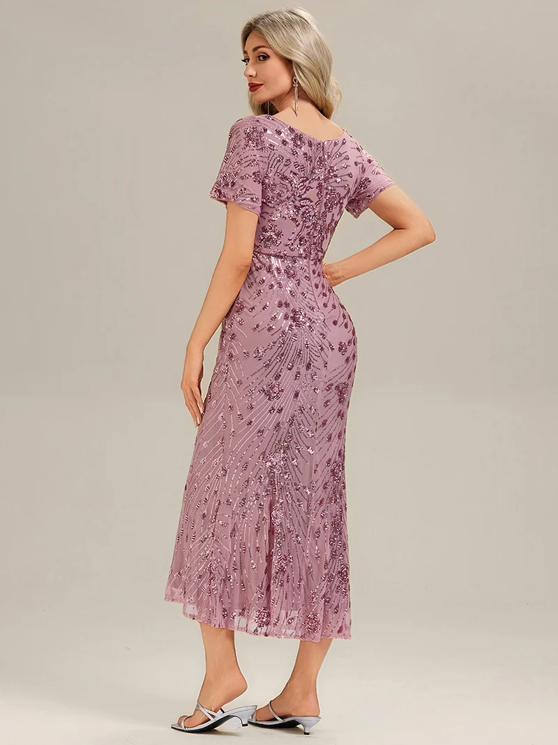 Robe de soirée chic sans bretelles en stretch haut avec détail froncé et col rond longueur midi