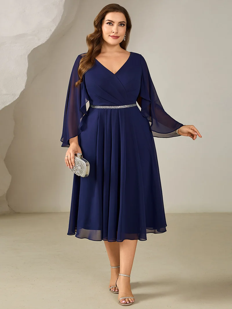 pretty WYNN|Robe midi A ligne à encolure en V profond à volants et manches trois quarts grande taille avec accent chaîne Robes d'invité de mariage