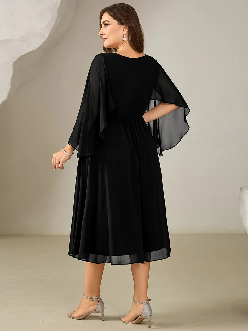 pretty WYNN|Robe midi A ligne à encolure en V profond à volants et manches trois quarts grande taille avec accent chaîne Robes d'invité de mariage