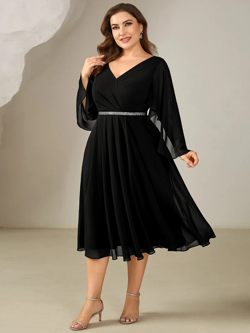 pretty WYNN|Robe midi A ligne à encolure en V profond à volants et manches trois quarts grande taille avec accent chaîne Robes d'invité de mariage