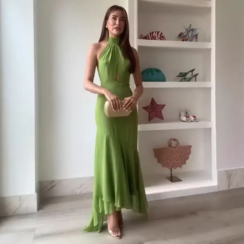 Robe de soirée dos nu verte longue à col licou