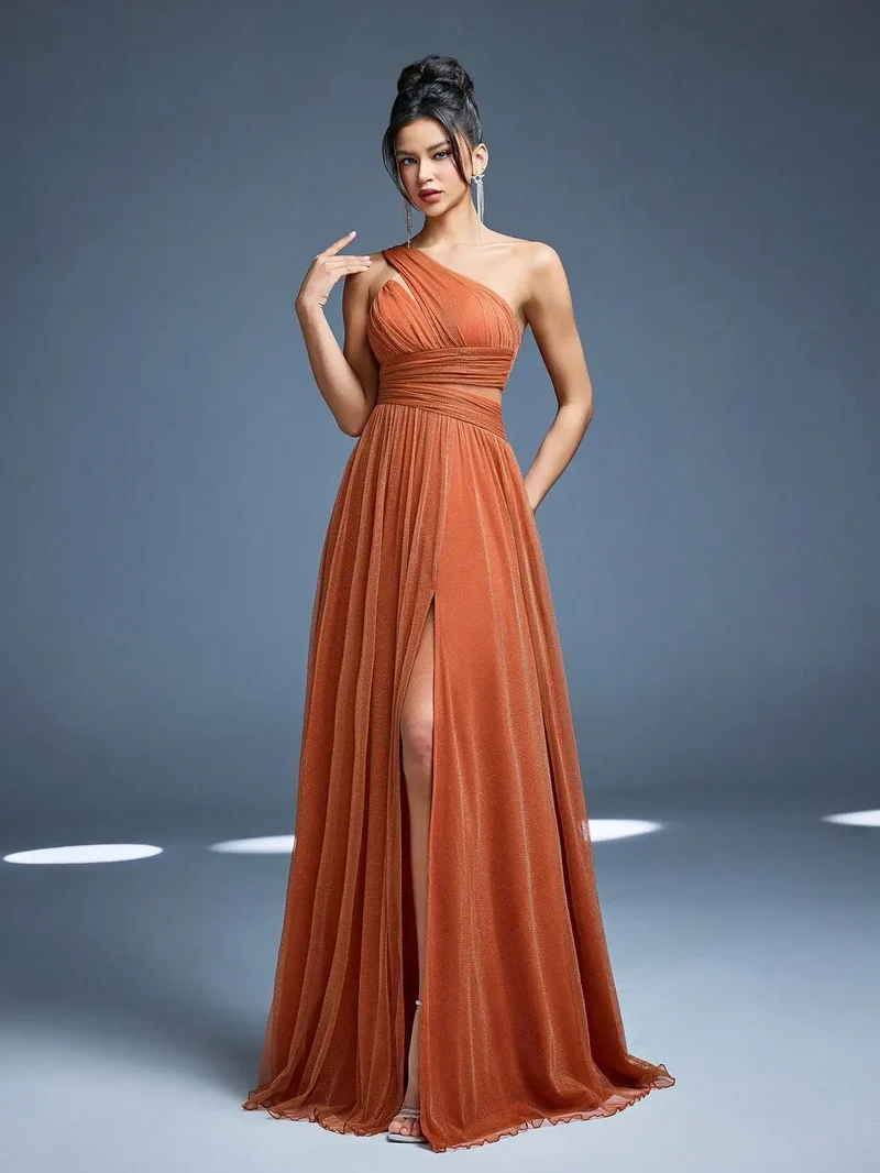 Robe de demoiselle d'honneur terracotta à une épaule et fente haute