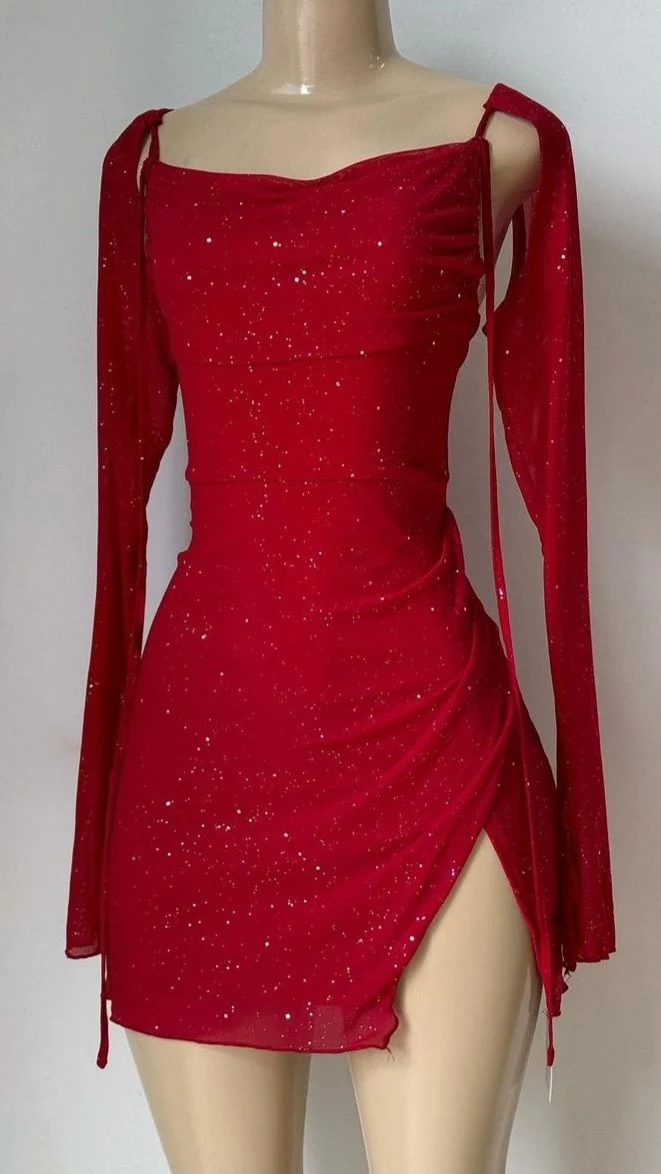 Robe de bal courte en mousseline rouge brillante à manches longues