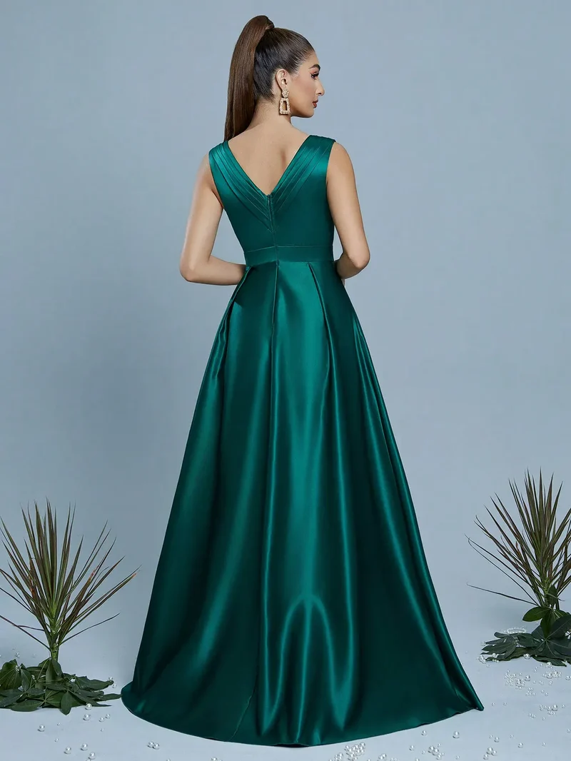 Robe de soirée longue verte avec fente haute