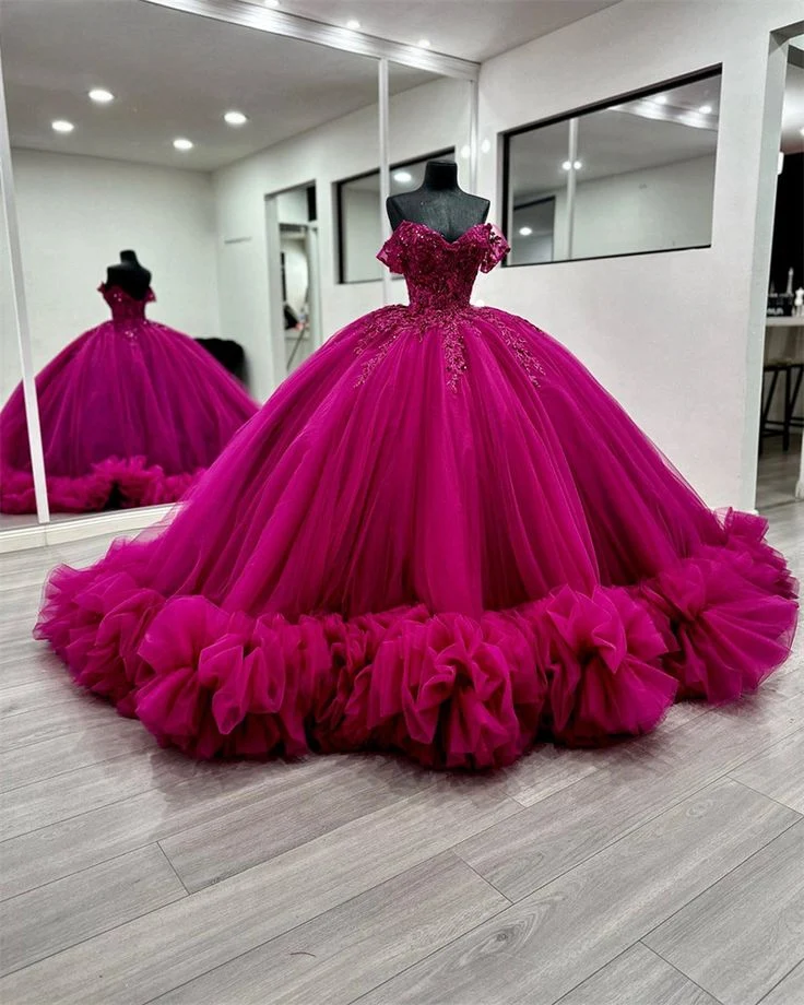 Robe de bal princesse Quinceanera en tulle à volants et appliqués