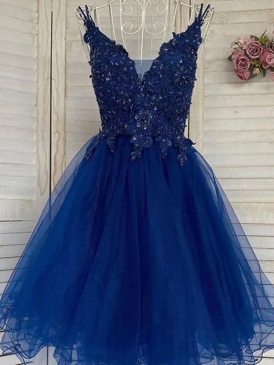 Robe de bal courte en tulle et dentelle bleue à col en V avec soutien-gorge intégré