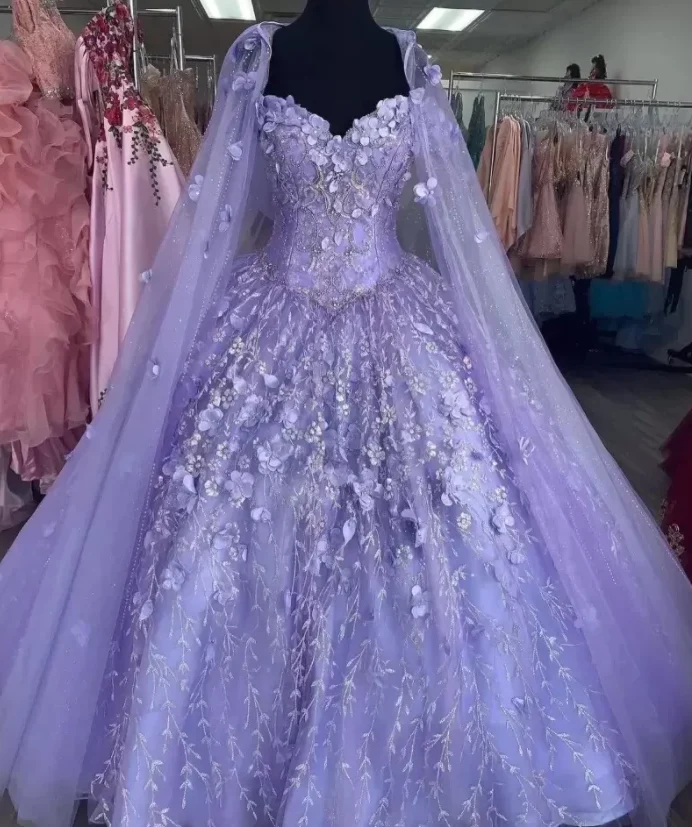 Robe de bal en tulle à lacets avec soutien-gorge intégré