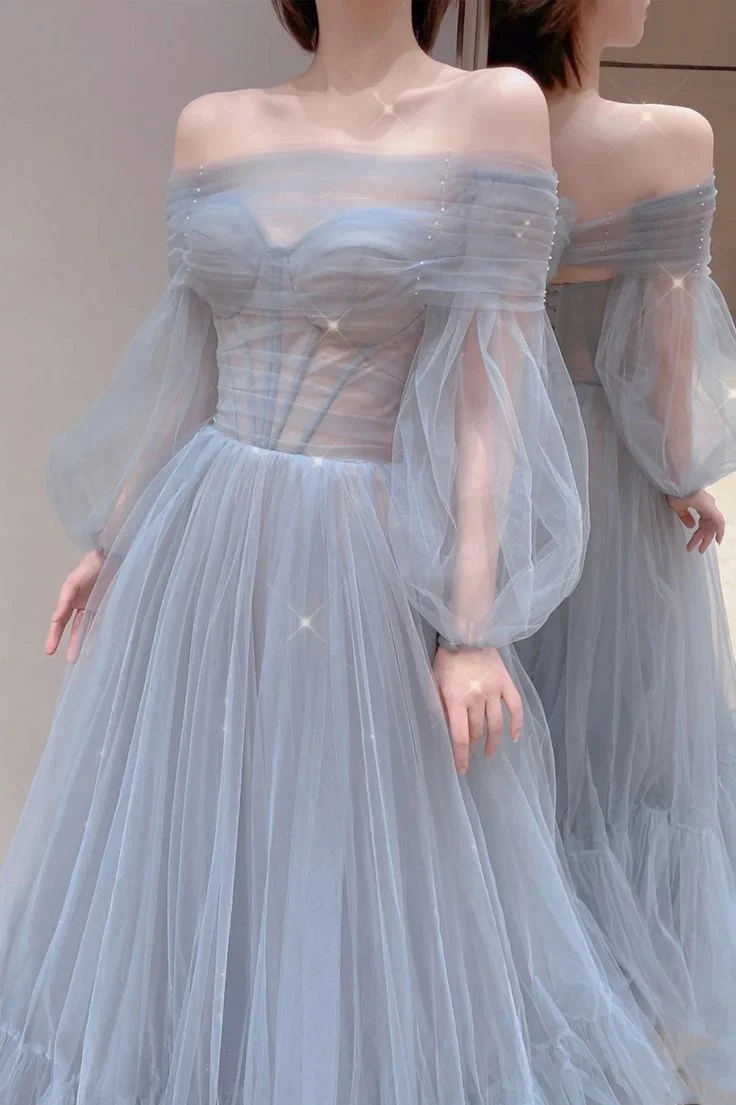 Robe de bal longue en tulle bleu avec soutien-gorge intégré et fermeture éclair