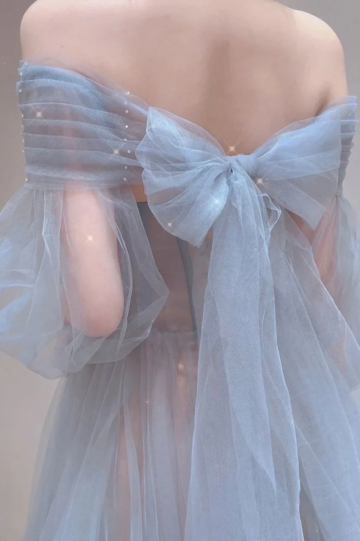 Robe de bal longue en tulle bleu avec soutien-gorge intégré et fermeture éclair