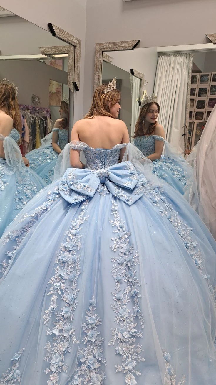 Robe de bal Quinceanera bleu clair avec dentelle fleurie 3D