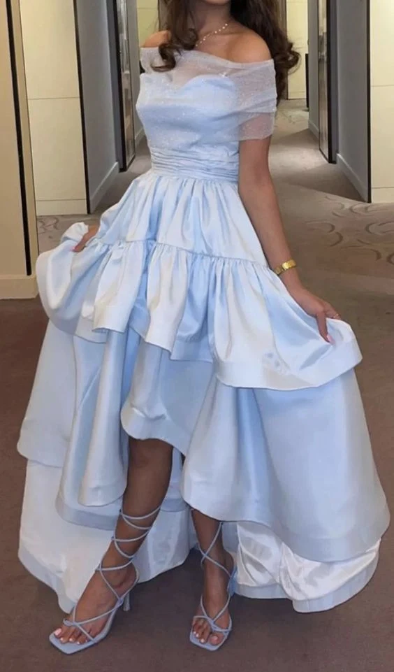 Robe de soirée mi-longue en satin bleu sans manches avec soutien-gorge intégré
