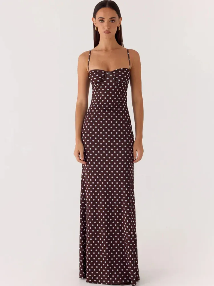 Robe longue marron à pois dos nu à bretelles fines