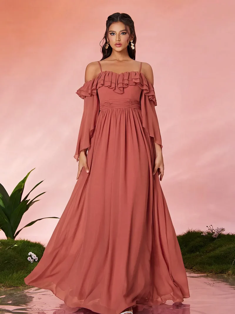Robe de soirée longue terracotta avec col à volants manches longues