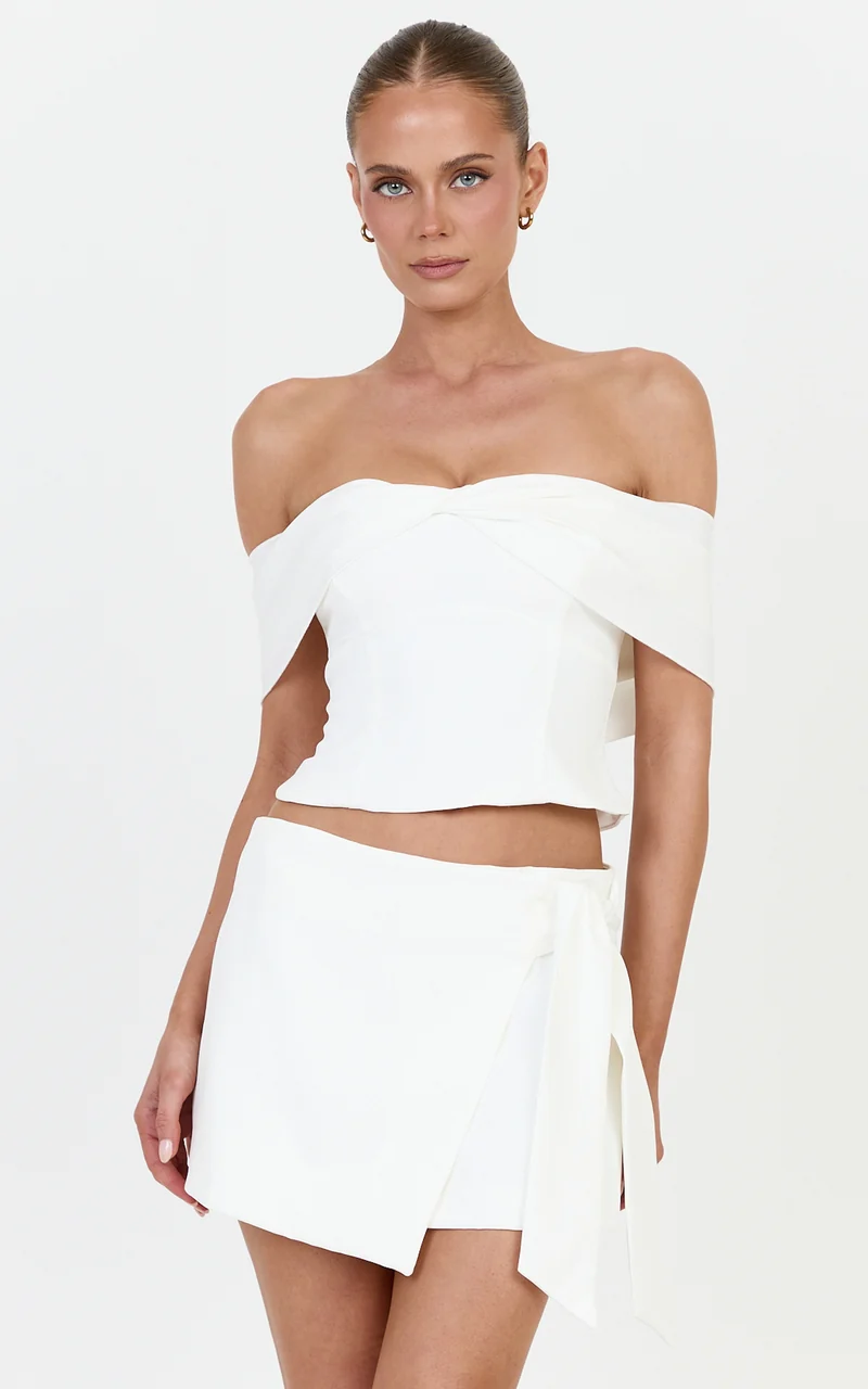 Sabrina Top - Off The Shoulder Twist Neck Top in Off White