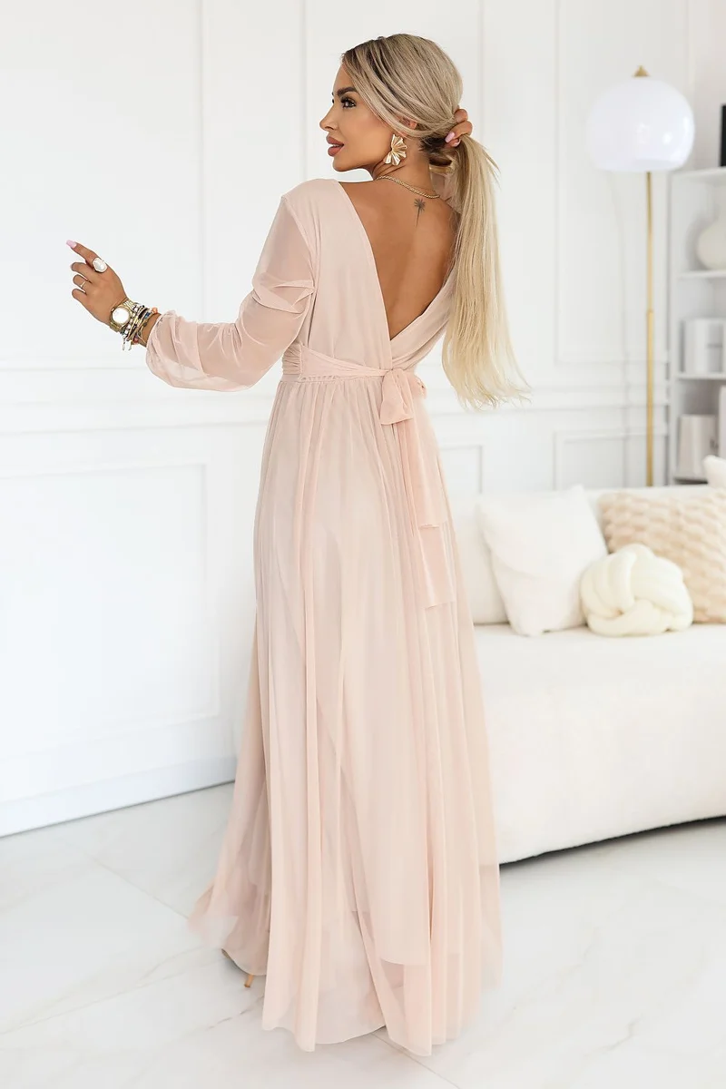 Robe longue rose manches longues en tulle