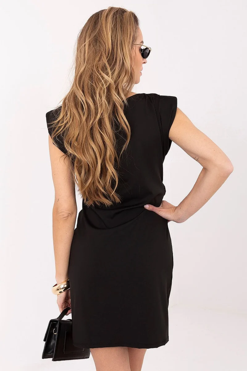 Robe noire courte sans manches pour soirée